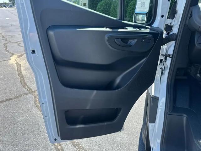 2025 Mercedes-Benz Sprinter 2500 High Roof 4-Cyl Diesel