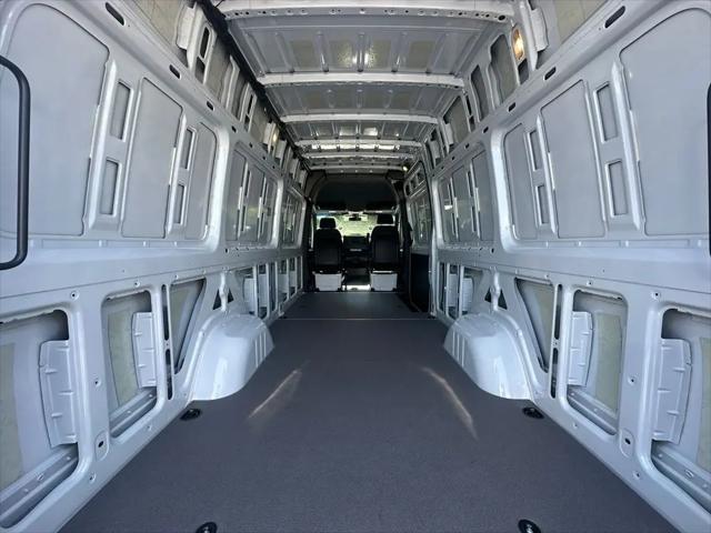 2025 Mercedes-Benz Sprinter 2500 High Roof 4-Cyl Diesel
