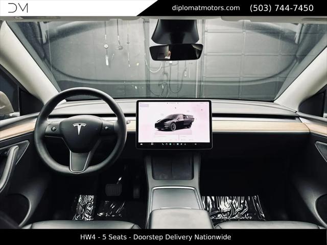 2024 Tesla Model Y Long Range Dual Motor All-Wheel Drive