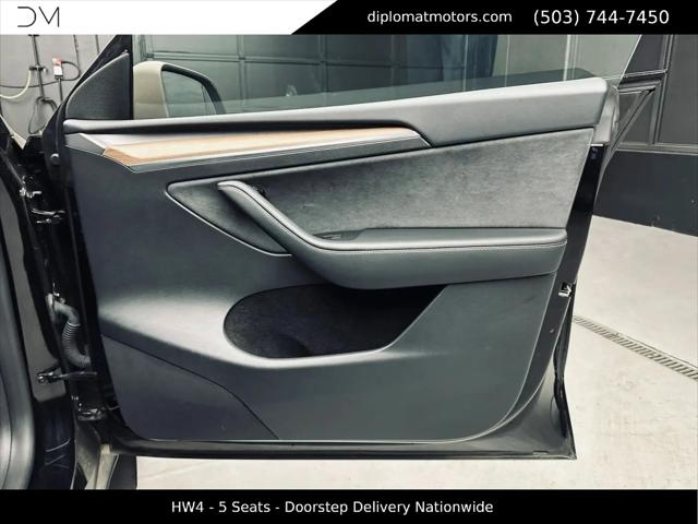 2024 Tesla Model Y Long Range Dual Motor All-Wheel Drive