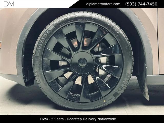2024 Tesla Model Y Long Range Dual Motor All-Wheel Drive