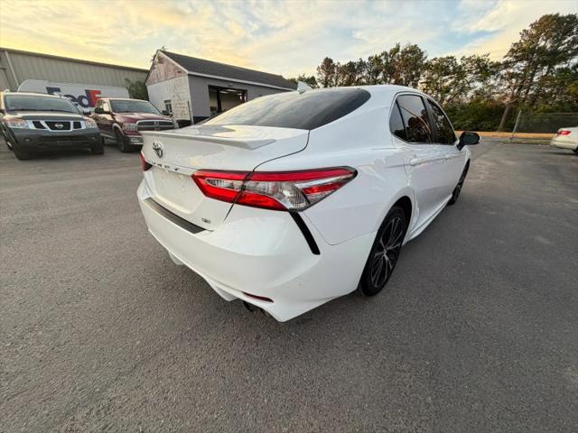 2020 Toyota Camry SE