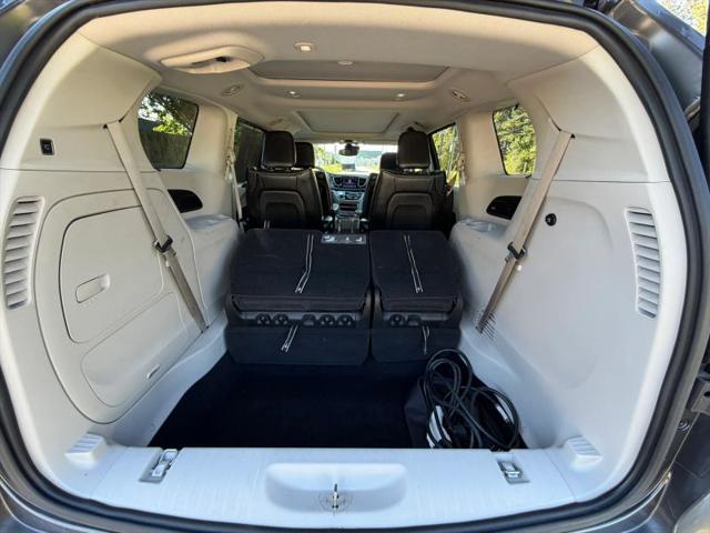 2017 Chrysler Pacifica Hybrid Platinum