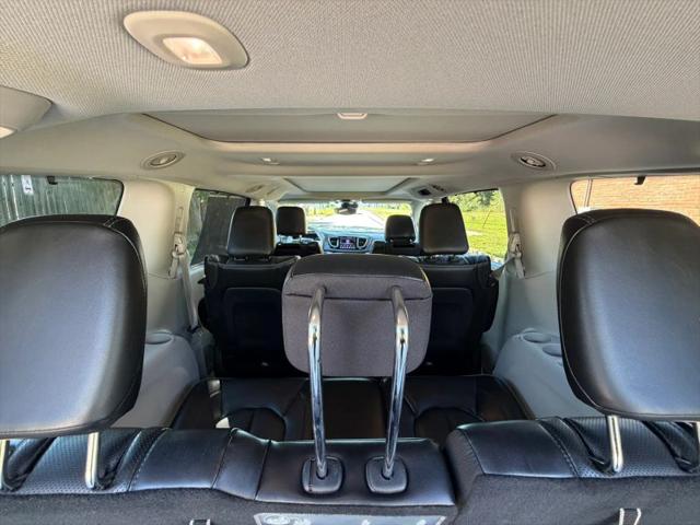 2017 Chrysler Pacifica Hybrid Platinum