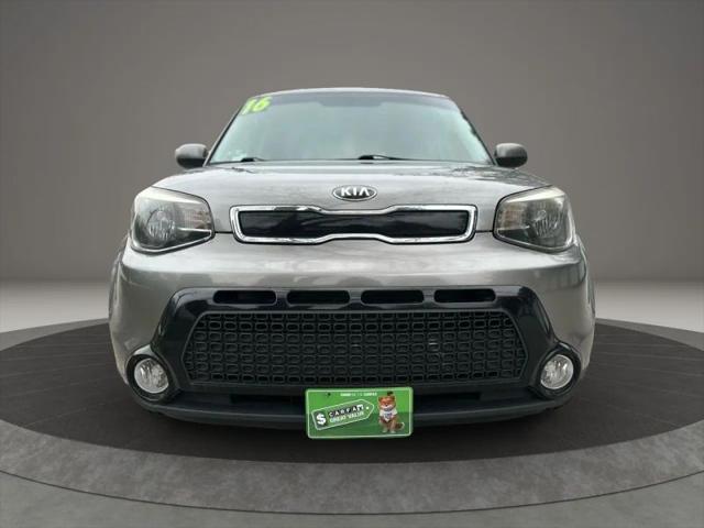2016 Kia Soul +