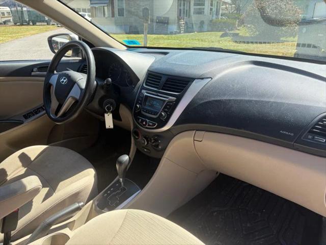 2017 Hyundai Accent SE