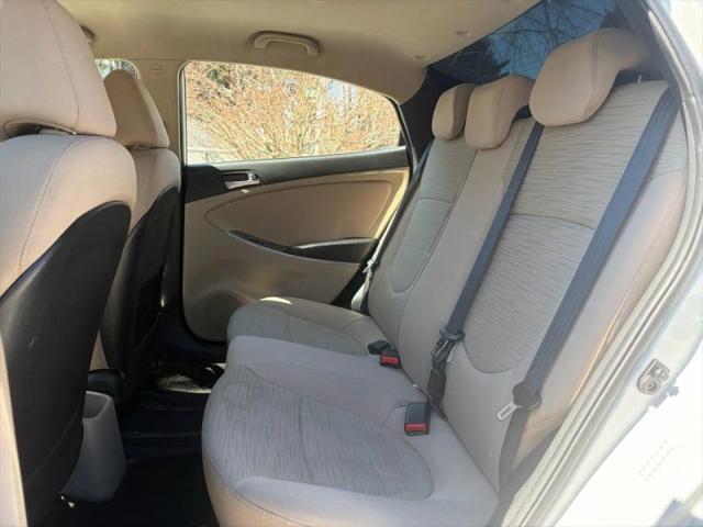 2017 Hyundai Accent SE