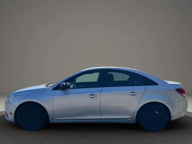 2013 Chevrolet Cruze LS Manual