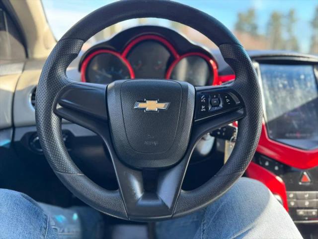 2013 Chevrolet Cruze LS Manual