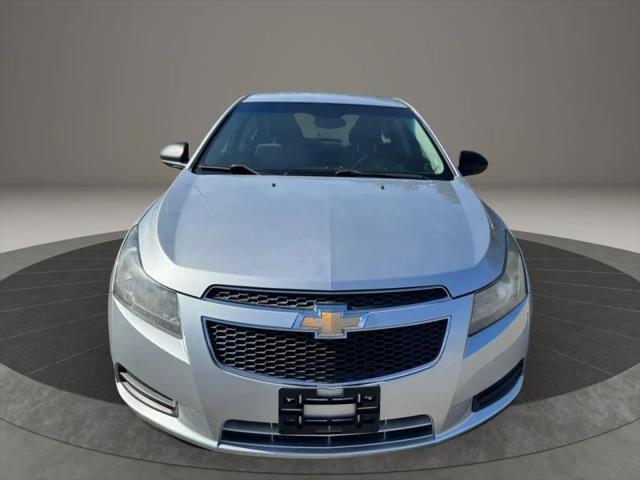 2013 Chevrolet Cruze LS Manual