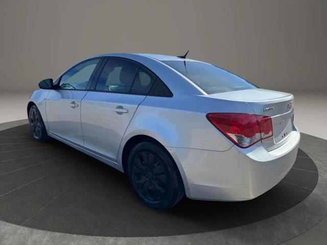 2013 Chevrolet Cruze LS Manual