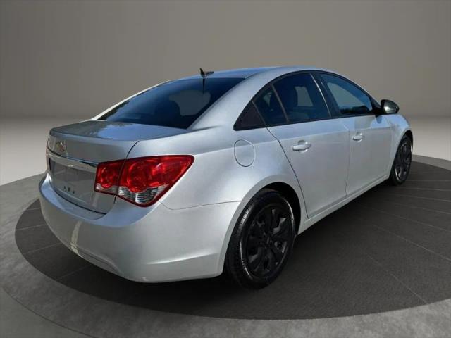 2013 Chevrolet Cruze LS Manual