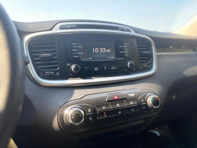 2016 Kia Sorento 3.3L LX