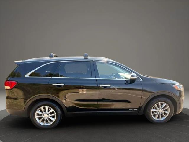 2016 Kia Sorento 3.3L LX