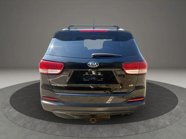 2016 Kia Sorento 3.3L LX