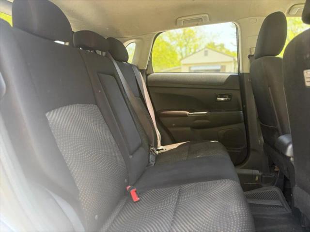 2016 Mitsubishi Outlander Sport 2.4 ES