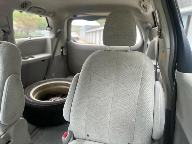 2011 Toyota Sienna LE
