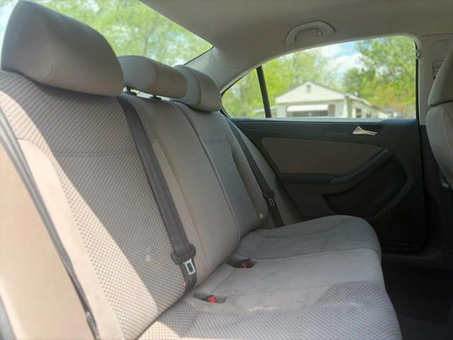 2012 Volkswagen Jetta 2.0L S