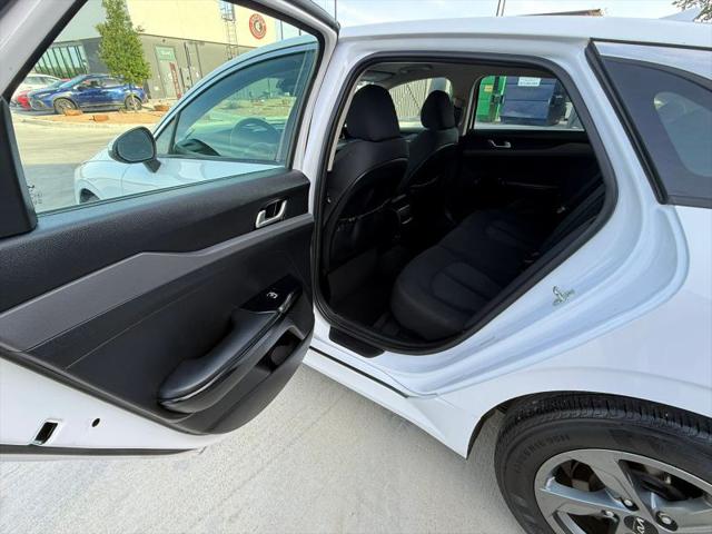 2022 Kia K5 LXS