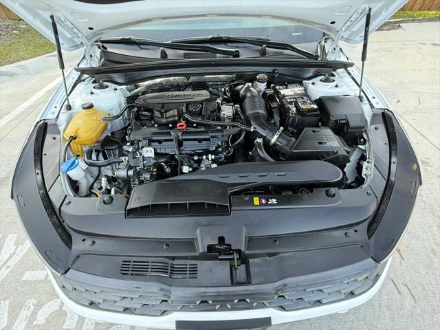 2022 Kia K5 LXS