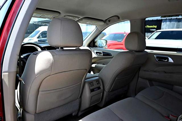 2017 Nissan Pathfinder S