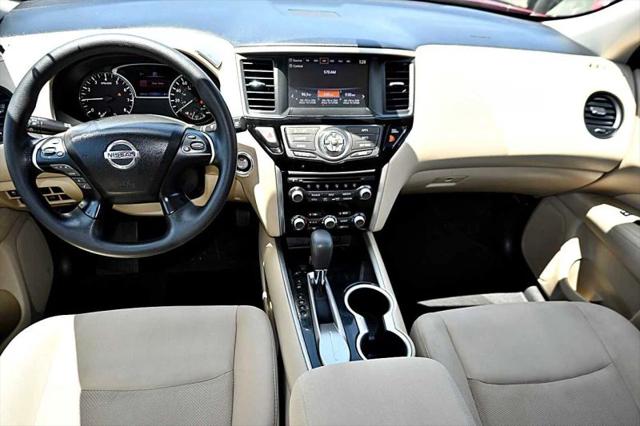2017 Nissan Pathfinder S
