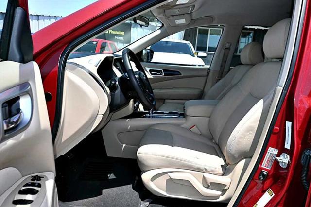 2017 Nissan Pathfinder S