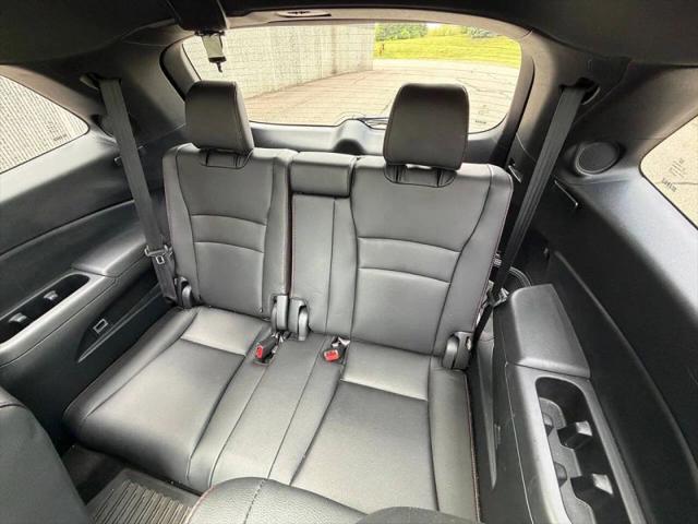 2022 Honda Pilot AWD Black Edition