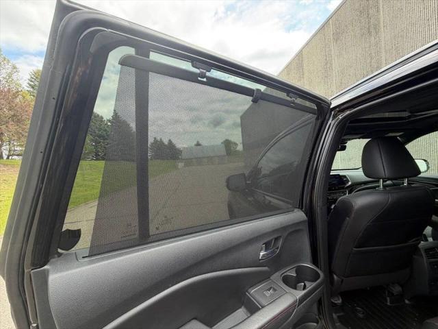 2022 Honda Pilot AWD Black Edition