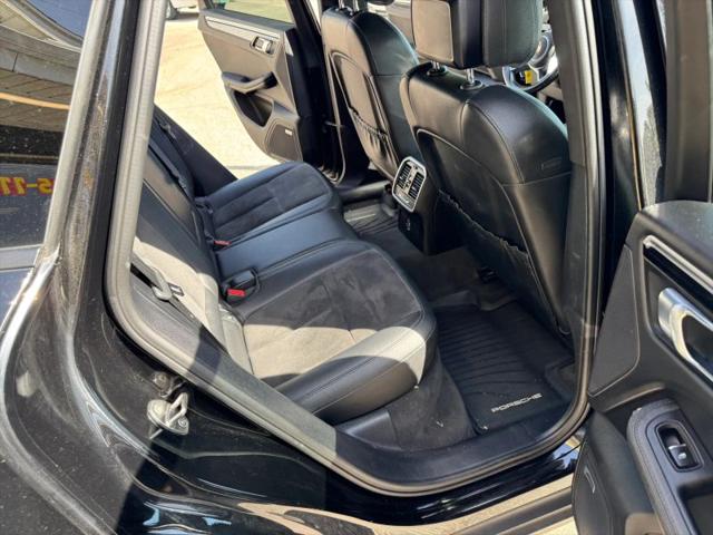2018 Porsche Macan Sport Edition