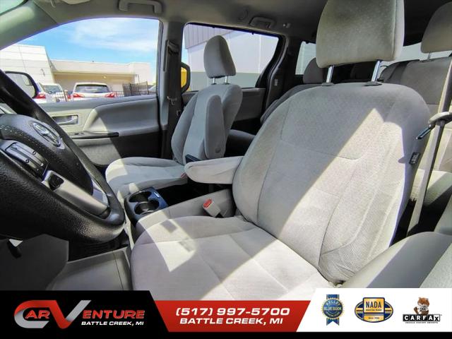 2019 Toyota Sienna LE 8 Passenger