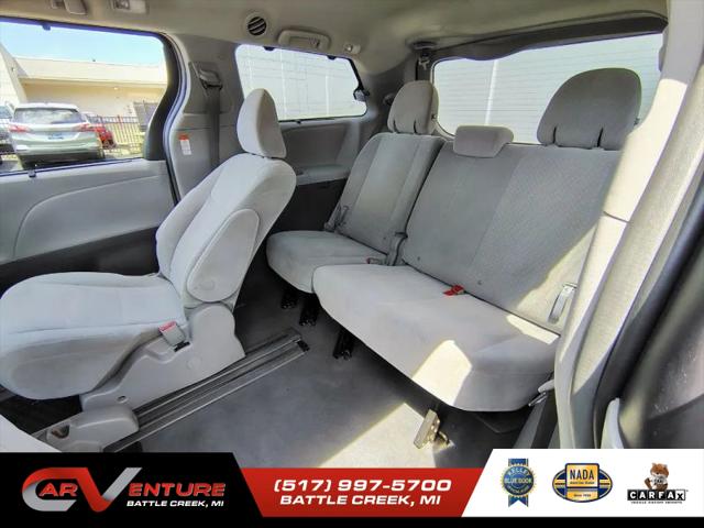 2019 Toyota Sienna LE 8 Passenger