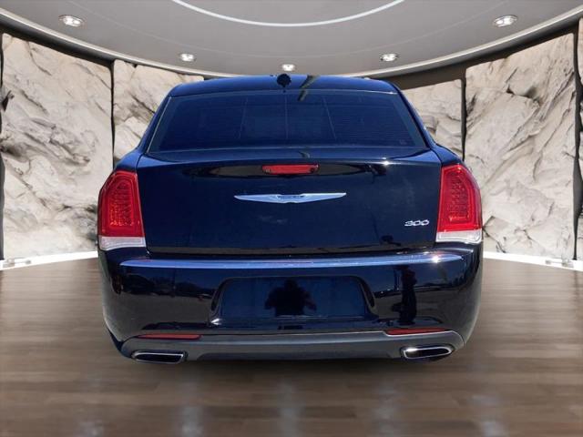 2018 Chrysler 300 Touring