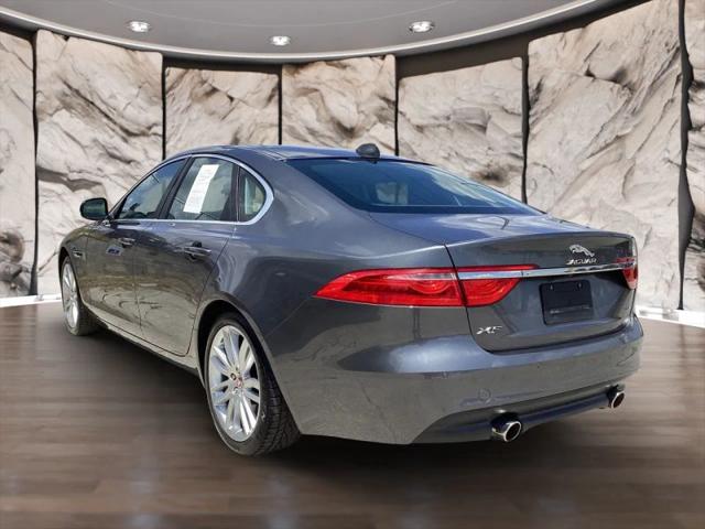 2016 Jaguar XF 35t Prestige