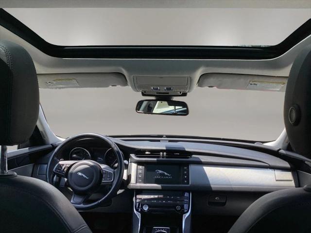 2016 Jaguar XF 35t Prestige