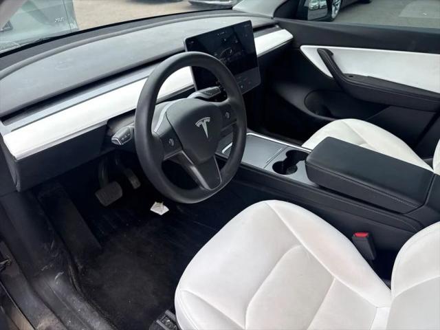 2022 Tesla Model Y Long Range Dual Motor All-Wheel Drive