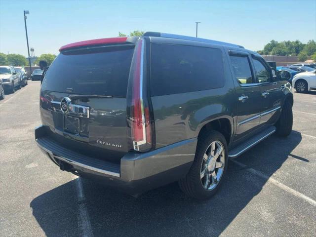 2011 Cadillac Escalade ESV Luxury