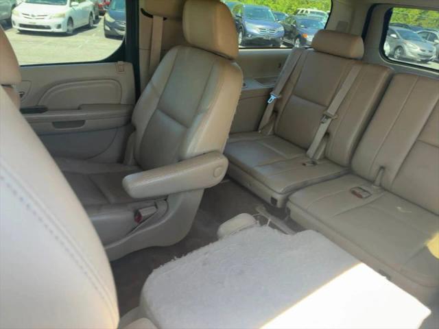 2011 Cadillac Escalade ESV Luxury