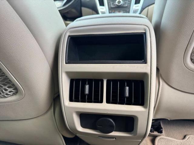 2011 Cadillac SRX Luxury Collection
