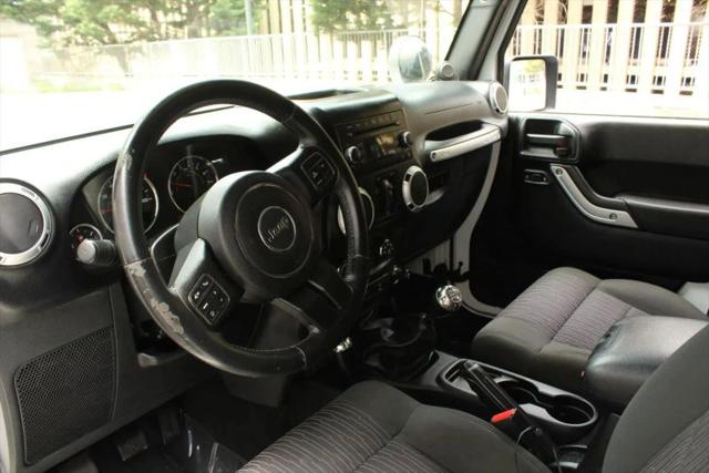 2012 Jeep Wrangler Unlimited Sahara