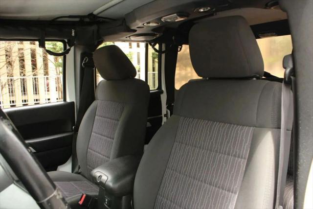 2012 Jeep Wrangler Unlimited Sahara