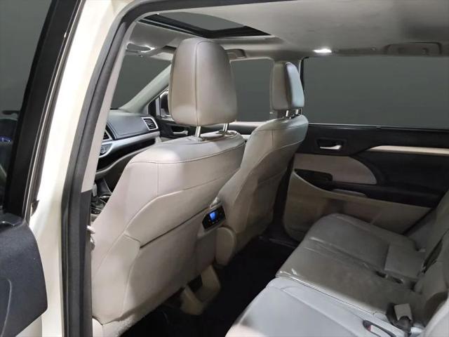 2016 Toyota Highlander XLE V6