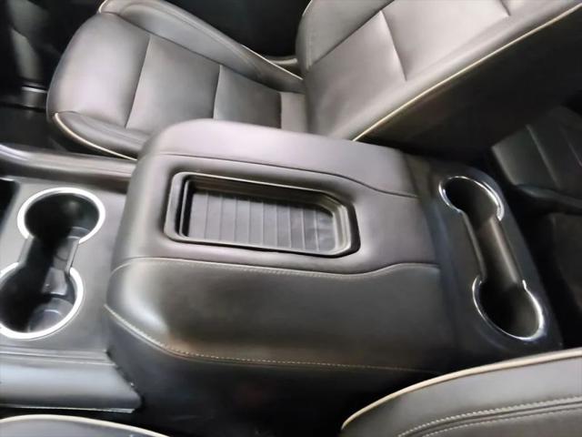 2022 GMC Yukon XL 4WD SLT