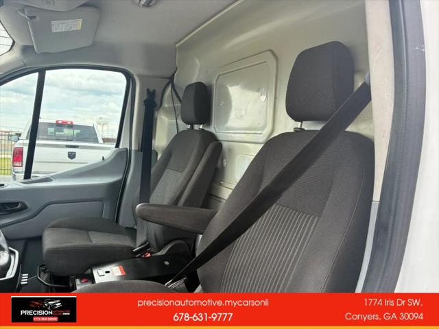 2015 Ford Transit w/60/40 Side Door w/RWB