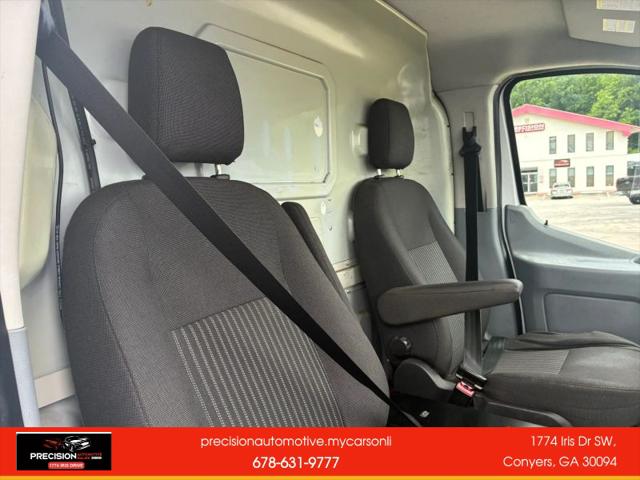 2015 Ford Transit w/60/40 Side Door w/RWB