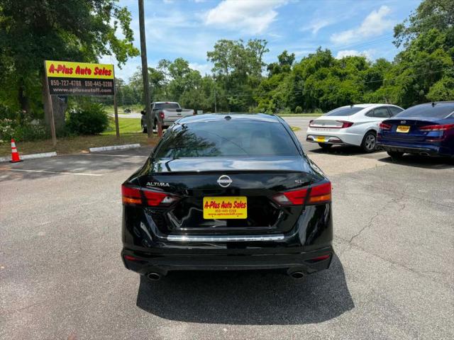 2023 Nissan Altima SL FWD