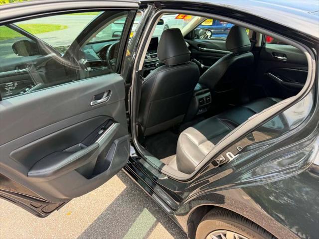 2023 Nissan Altima SL FWD