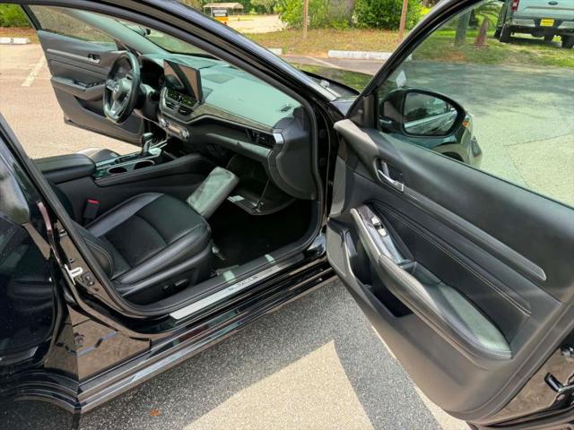 2023 Nissan Altima SL FWD