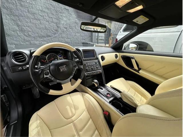 2015 Nissan GT-R Premium