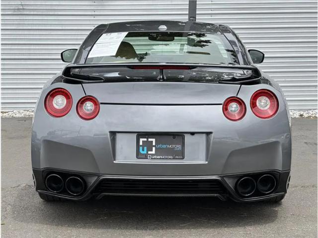 2015 Nissan GT-R Premium